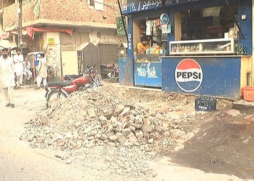 ایل ڈی اے کاٹاؤن شپ میں اینٹی انکروچمنٹ آپریشن؛تھڑے اور شیڈ مسمار
