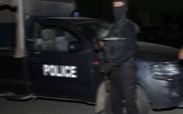 قبضہ مافیا کا پولیس پر حملہ، سب انسپکٹر اور دو کانسٹیبل زخمی 