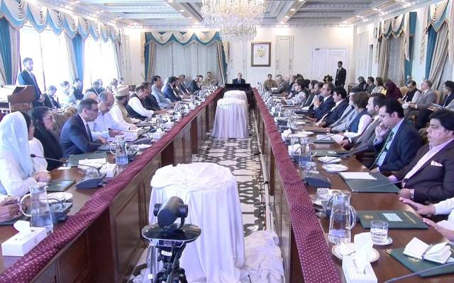 وفاقی کابینہ کا اجلاس؛ پاکستان کی سب سے بڑی مالیاتی اسکیم کی منظوری 