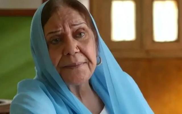 پاکستان کی نامور اداکارہ عائشہ خان انتقال کرگئیں