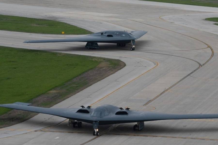 B2 bombar, Diego Garcia Air Base, CENTCOM, USA-Iran conflict, Iranian nuclear program, city42, Oman, Donald Trump's letter to Khamena ie, city42 