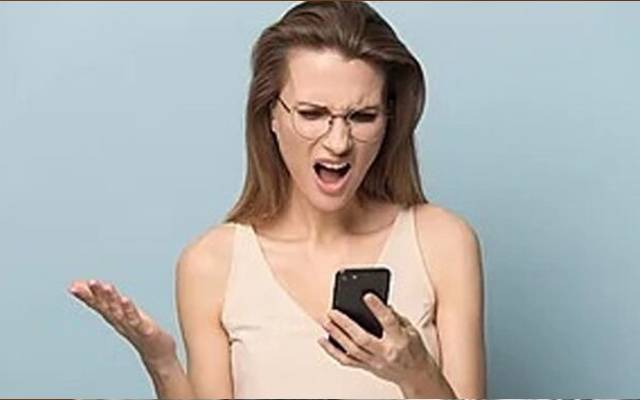 اینڈرائیڈ فون ہینگ؛ پریشان نہ ہوں آسان ٹپس اپنالیں 