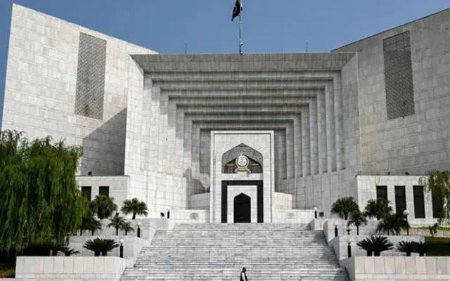سپریم کورٹ کا ایل ایل بی پروگرام 5 سال سےکم کرکے 4 سال کرنےکا حکم