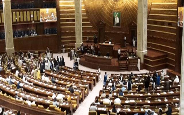 پنجاب اسمبلی میں ہنگامہ آرائی:اپوزیشن سے 13 قائمہ کمیٹیوں کی سربراہی واپس لینے کا فیصلہ