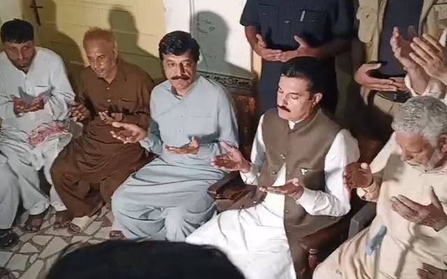  کے پی کے عوام کی طرف سے معافی مانگنے آیا ہوں؛ گورنر فیصل کریم کنڈی کی ڈسکہ آمد