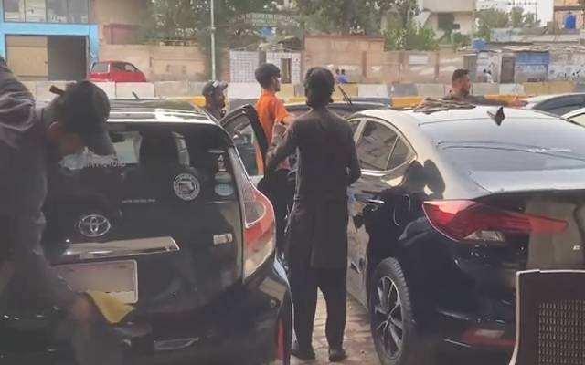 پُرکشش آفر، 700 روپے قسط پر گاڑی حاصل کریں