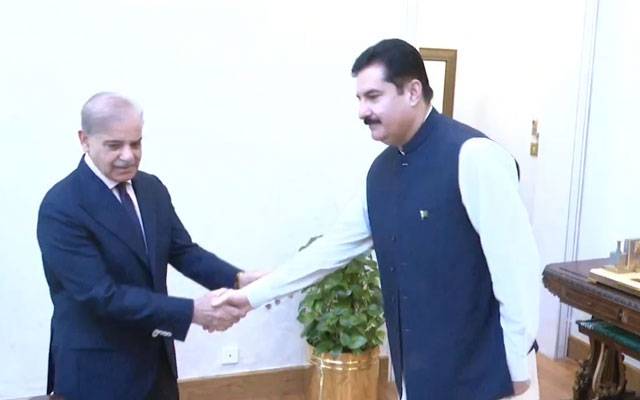 وزیراعظم سے خیبر پختونخوا کے گورنر کی ملاقات، سانحہ سوات کے حوالے سے بریفنگ دی