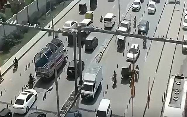 ای چالانز نادہندگان کے خلاف گھیرا تنگ، گاڑیاں پکڑی جائیں گی