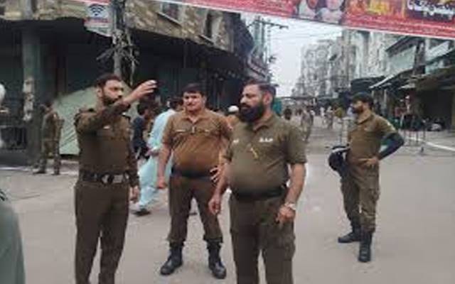  ایس پی سٹی کا اکبری گیٹ، موچی گیٹ ،رنگ محل کا دورہ ، سیکورٹی انتظامات کاجائزہ لیا 