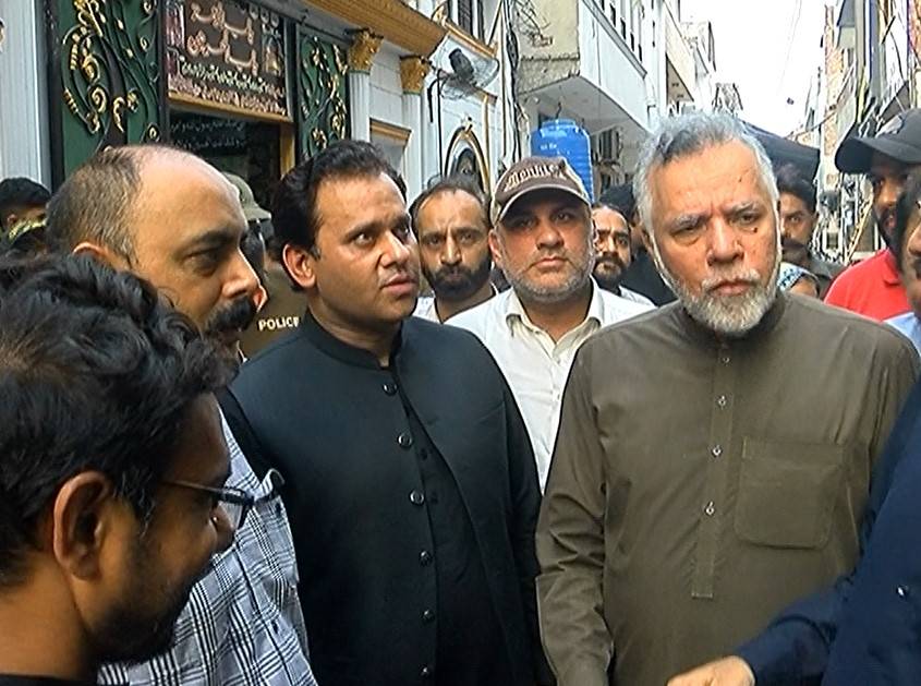 محرم الحرام : وائس چیئرمین ایل ڈی اے میاں مرغوب کا پانڈو سٹریٹ، جین مندر، اورانارکلی امام بارگاہوں کا دورہ 