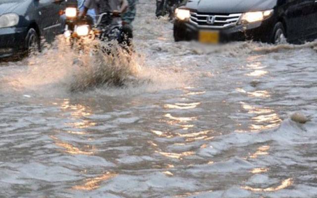 ہربنس پورہ، عامر ٹاؤن میں پانی جمع ہو نے سے رہائشی گھروں میں محصو ر