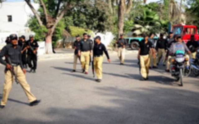 گٹکا، ماوا کھانے والے پولیس اہلکاروں کی شامت آگئی 