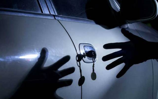  6 ماہ میں اسلحہ کی نوک پر 5 کاریں چھینی گئیں جبکہ 137 کاریں چوری