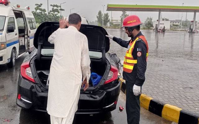 لاہور ہائیکورٹ کے جسٹس اسجد گورال کی گاڑی کو حادثہ