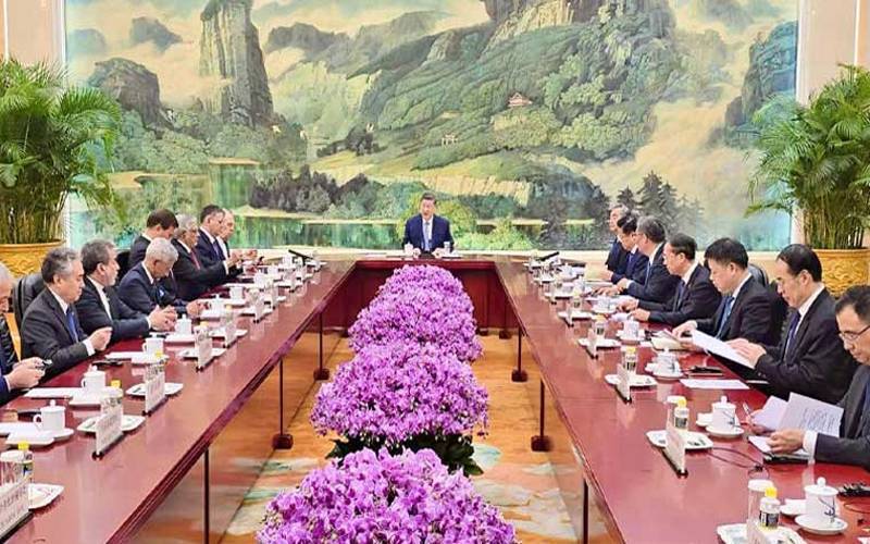 اسحاق ڈار کی چینی صدر شی جن پنگ سے ملاقات، علاقائی تعاون پر زور