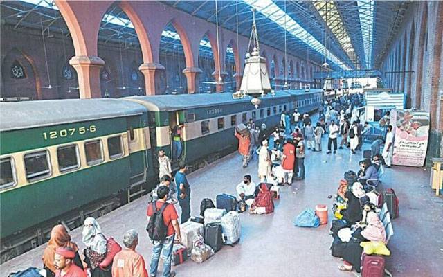 لاہور سے کراچی جانے والی 3ٹرینوں کا شیڈول تبدیل
