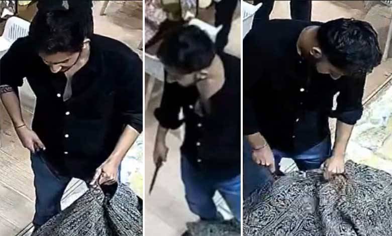 منگیتر کو لہنگا پسند نہ آنے پر دلہا نے دکان پر لہنگا کاٹ ڈالا، ویڈیو وائرل