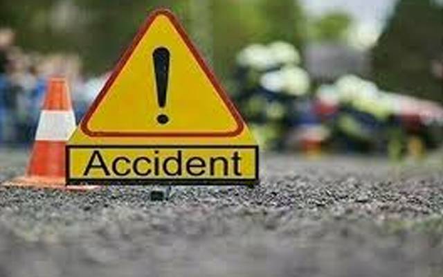 لاہور میں 243 ٹریفک حادثات؛ 290 افراد زخمی 