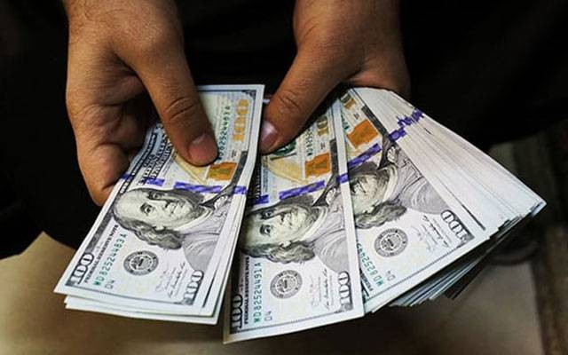ڈالر کی قیمت میں کمی