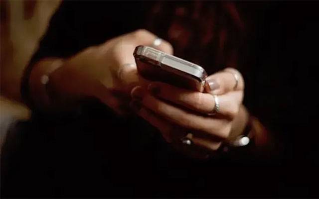 لڑکےسےموبائل پردوستی،کم سن بچی کراچی سےلاہورپہنچ گئی