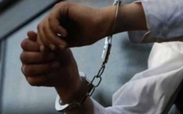 ویزا فراڈ میں ملوث 2 انسانی اسمگلرز گرفتار 