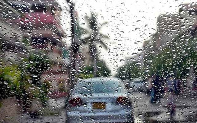شہر کے مختلف علاقوں میں بوندا باندی سے موسم خوشگوار 
