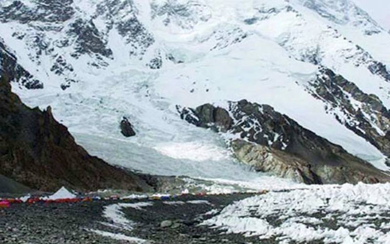 خیبرپختونخوا: تیز بارشوں کے باعث بالائی علاقوں میں گلیشیائی جھلیں پھٹنے کا خطرہ
