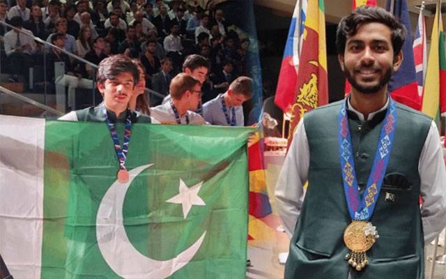 پاکستانی طالبعلم کی عالمی کامیابی، بائیولوجی اولمپیاڈ میں پہلا گولڈ میڈل جیت لیا