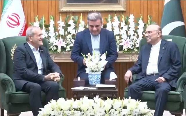 صدر آصف علی زرداری سے ایران کے صدر ڈاکٹر مسعود پزشکیان کی ملاقات، عالمی امور پر تبادلۂ خیال 