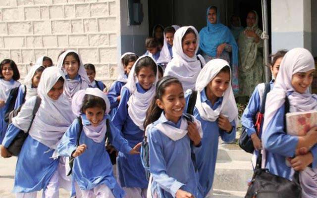  بچوں کی داخلہ فیس اور ماہانہ فیس میں 50 فیصد رعایت