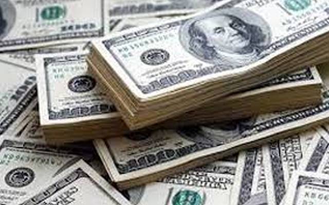 ڈالر کی قیمت گرگئی 