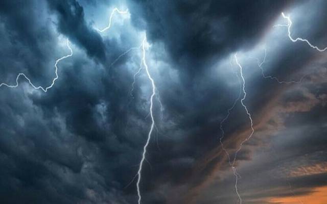 بادل برسیں گے یا سورج آگ برسائے گا؟محکمہ موسمیات نے پیشگوئی کر دی