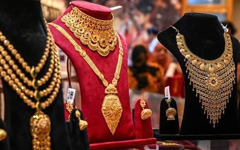 عالمی و مقامی مارکیٹ میں سونے کی قیمتوں میں کمی