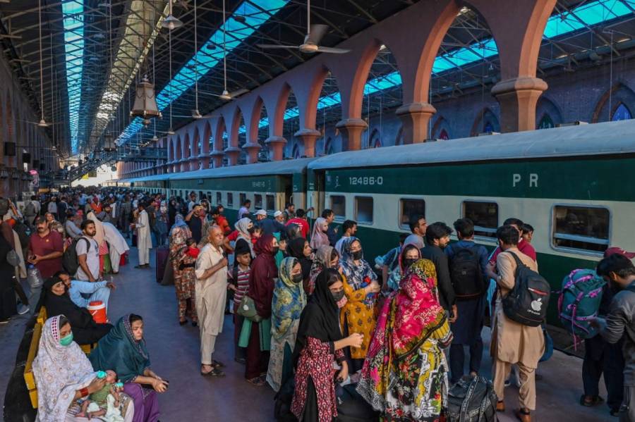 Pakistan Railways, City42, Hanif Abbasi, National Assembly, Train fair discount 