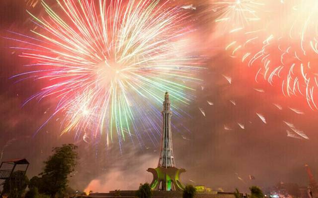  یوم آزادی اور معرکہ حق کا جشن؛ شہر میں 10 مقامات پر آتش بازی ہوگی 