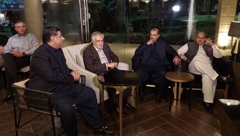 پاک افواج نے بھارت کا خطے کا چودھری ہونے کا غرورخاک میں ملا دیا؛اسحاق ڈار