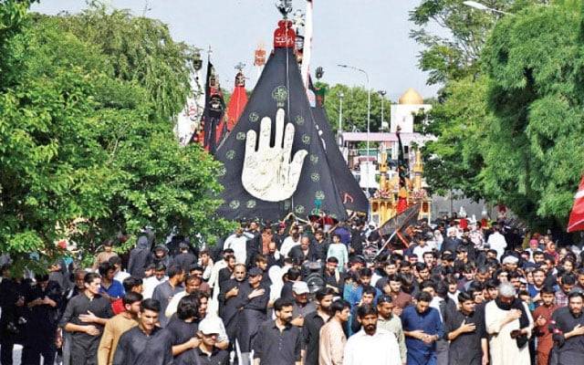  چہلم امام حسین کا مرکزی جلوس رنگ محل پہنچ گیا 