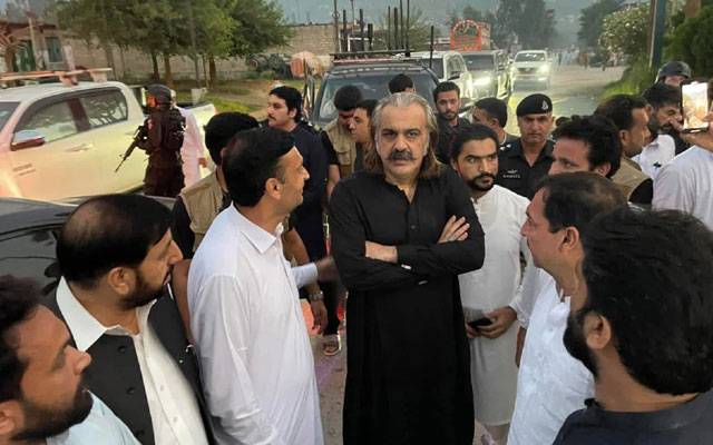 صوبے میں ہنگامی صورتحال؛ وزیر اعلیٰ علی امین گنڈاپور ضلع بونیر پہنچ گئے 