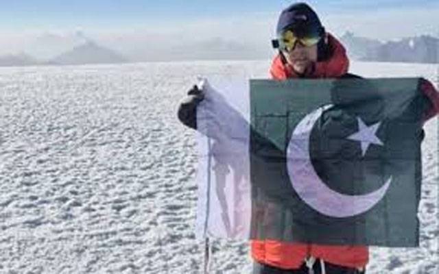 آمنہ شگری نے 7027 میٹر بلند سپانٹک چوٹی سر کر کے نئی تاریخ رقم کر دی