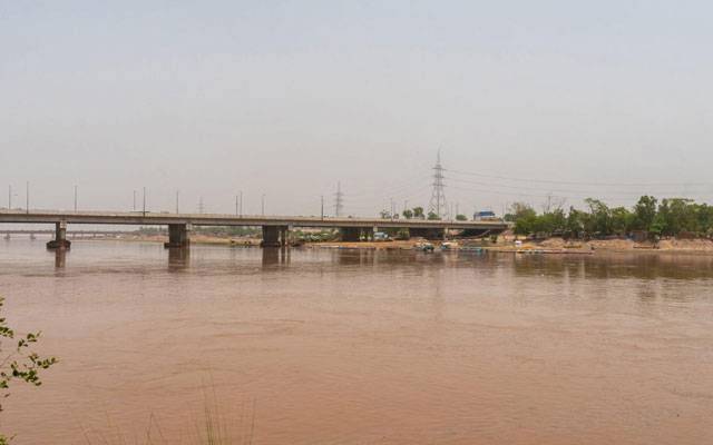 دریائے راوی میں آئندہ 24 گھنٹوں میں درمیانے درجے کے سیلاب کا خدشہ، ضلعی انتظامیہ متحرک 