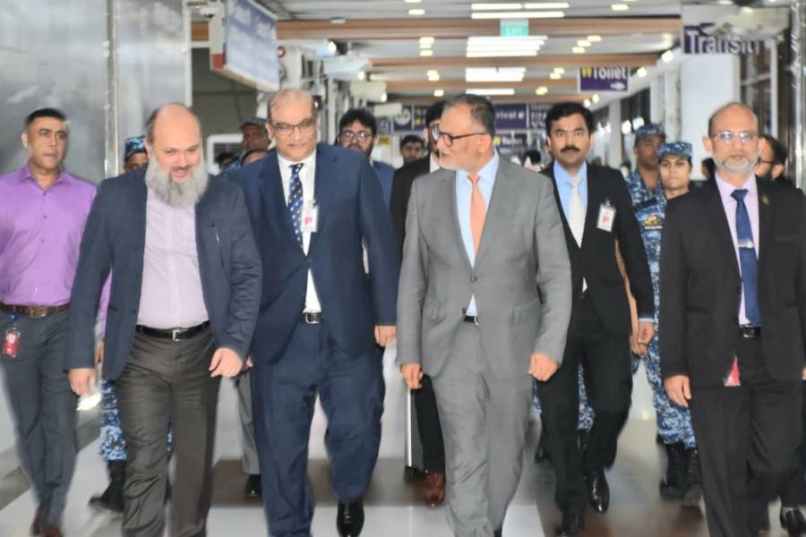  وزیر تجارت جام کمال خان چار روزہ دورے پر ڈھاکہ پہنچ گئے 