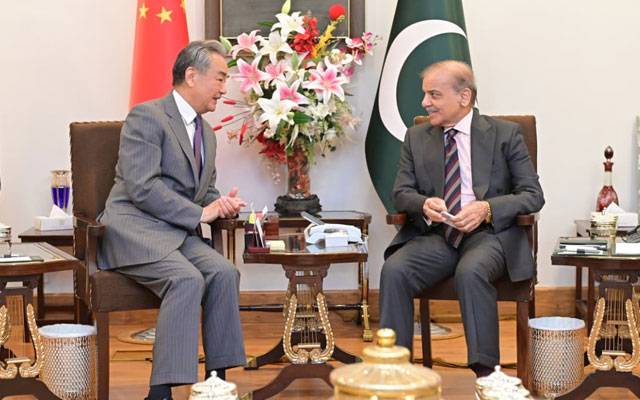 وزیر اعظم شہباز شریف کی چینی وزیر خارجہ سے ملاقات، سی پیک فیز II میں ہونیوالی پیش رفت پر اظہارِ اطمینان