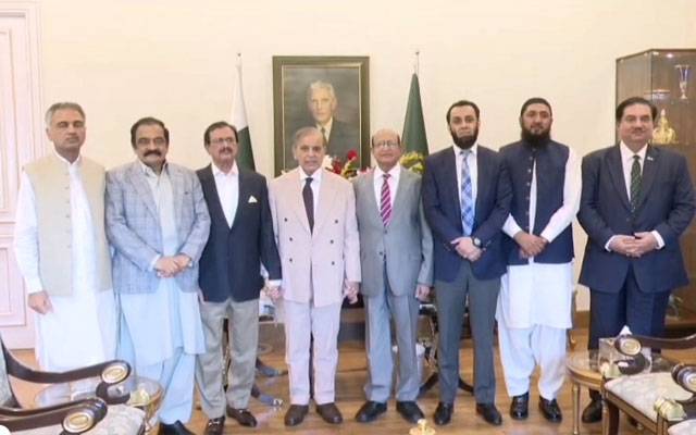 وزیراعظم سے ڈاکٹر نثار چیمہ اور ذوالفقار چیمہ کی ملاقات، سیاسی صورتحال پر تبادلہ خیال