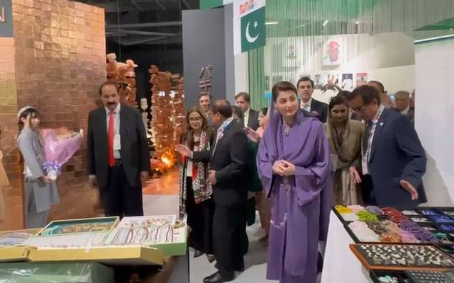  مریم نواز شریف کی ورلڈ ایکسپو 2025 آمد، پاکستانی وغیر ملکی سیاحوں سے گفتگو 