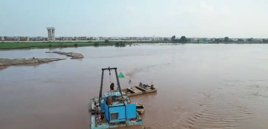 Thokar Niaz Baig Flood, Ravi flooding, Abdulaleem Khan, City42 