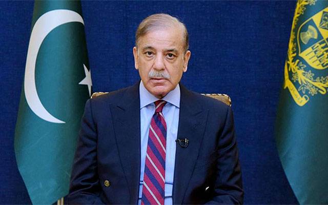 وزیراعظم شہباز شریف لاہور پہنچ گئے، سیلاب سے متاثرہ علاقوں کا دورہ کریں گے