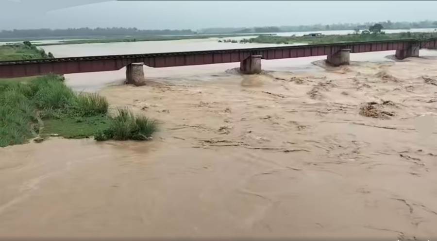Chenab River Flood, Chinyot bridge, Punjab floods, city42 