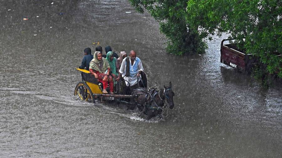 Punjab Flood, Pakistan Army's rescue operation, Rescue 1122. Wazirabad, Sialkot 