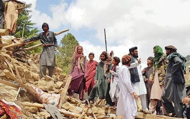 افغانستان میں زلزلے سے تباہی ، 800 افراد جاں بحق، 2500 سے زائد زخمی