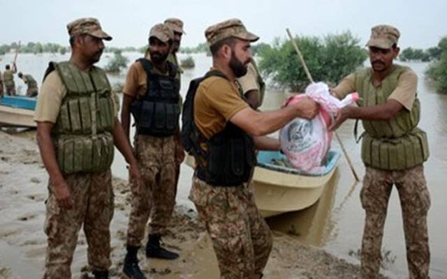 پاک فوج کا سیلاب زدہ علاقوں میں وسیع پیمانے پر ریسکیو آپریشن جاری